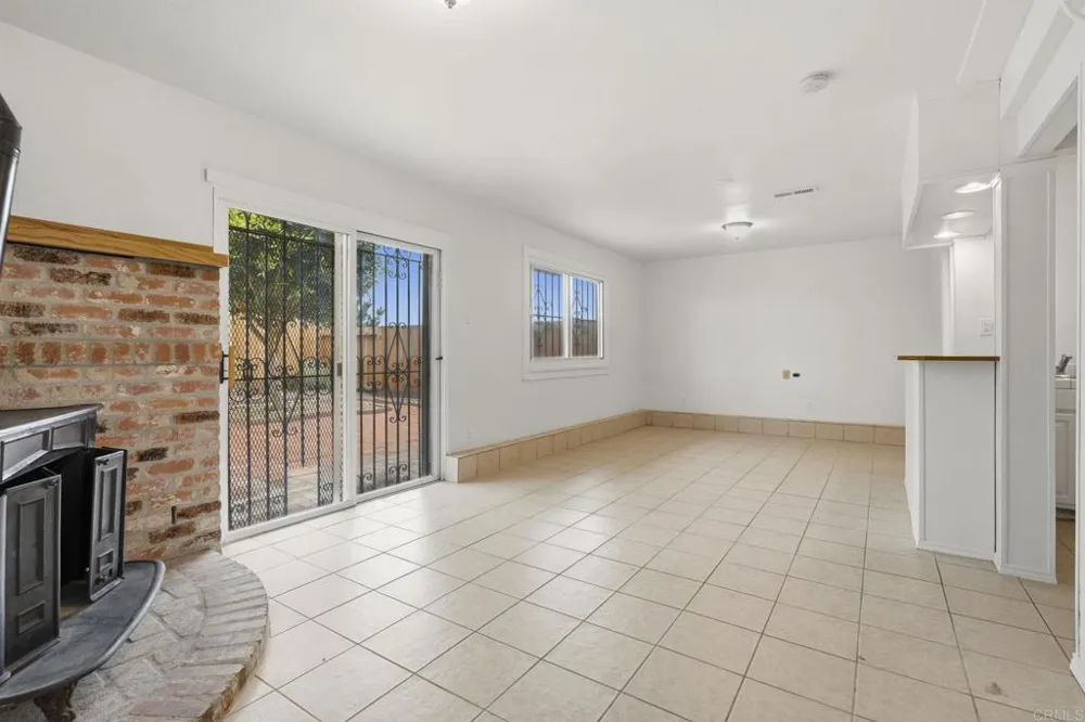 69 Norwood Avenue Daly City, CA 94015