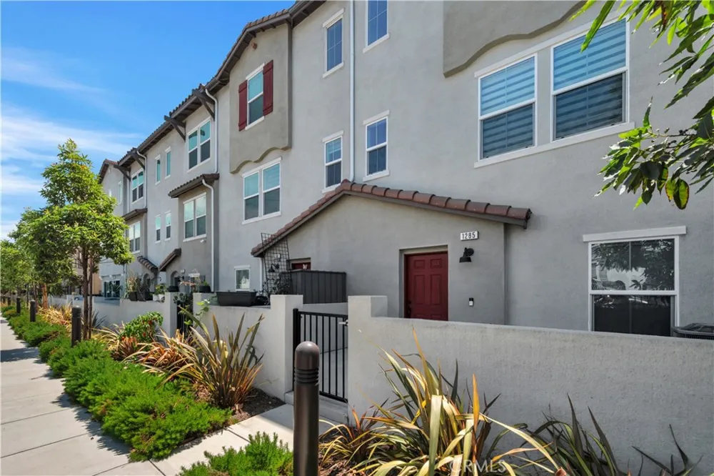 1285 Bonnet Torrance, CA 90502