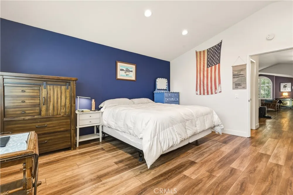 22229 Shadow Valley Chatsworth, CA 91311