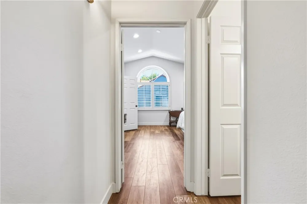 22229 Shadow Valley Chatsworth, CA 91311