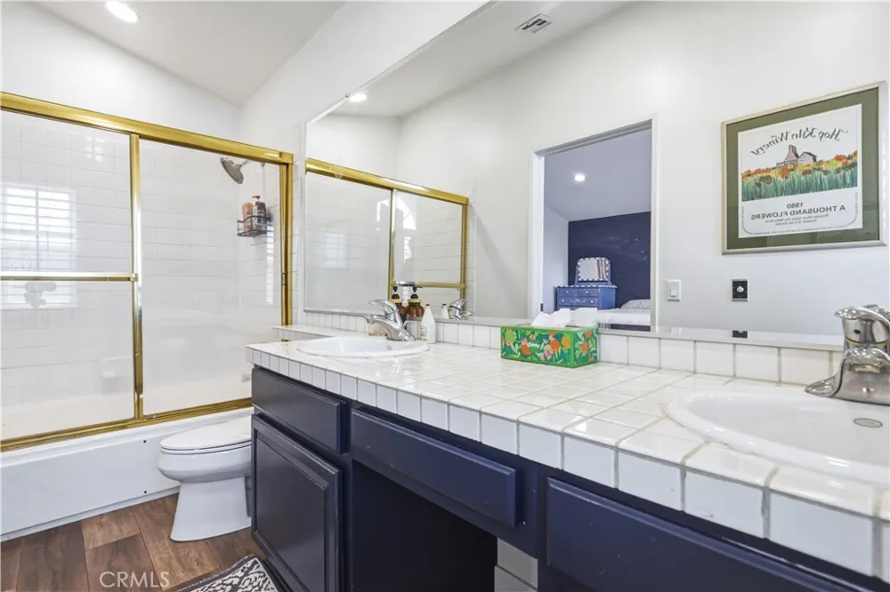 22229 Shadow Valley Chatsworth, CA 91311