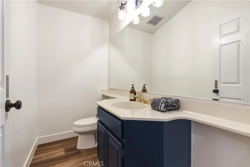 22229 Shadow Valley Chatsworth, CA 91311