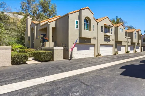 22229 Shadow Valley