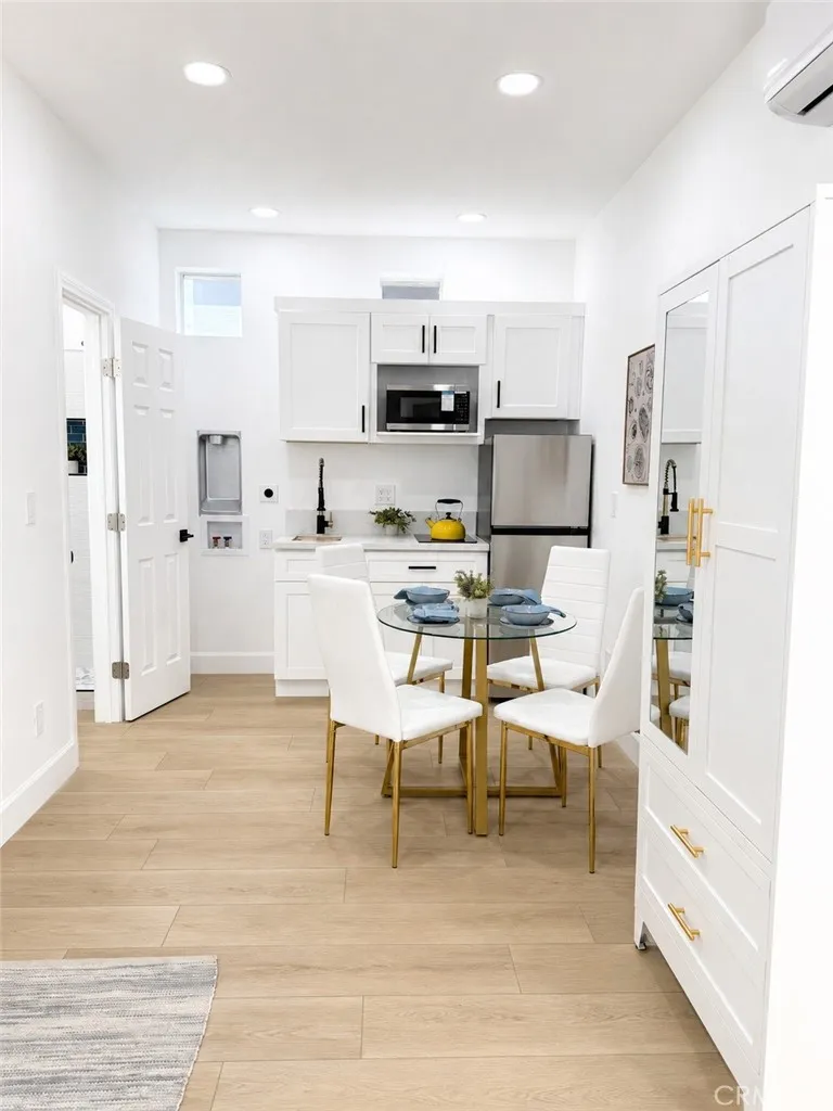 39832 De Vendome Court Murrieta, CA 92563