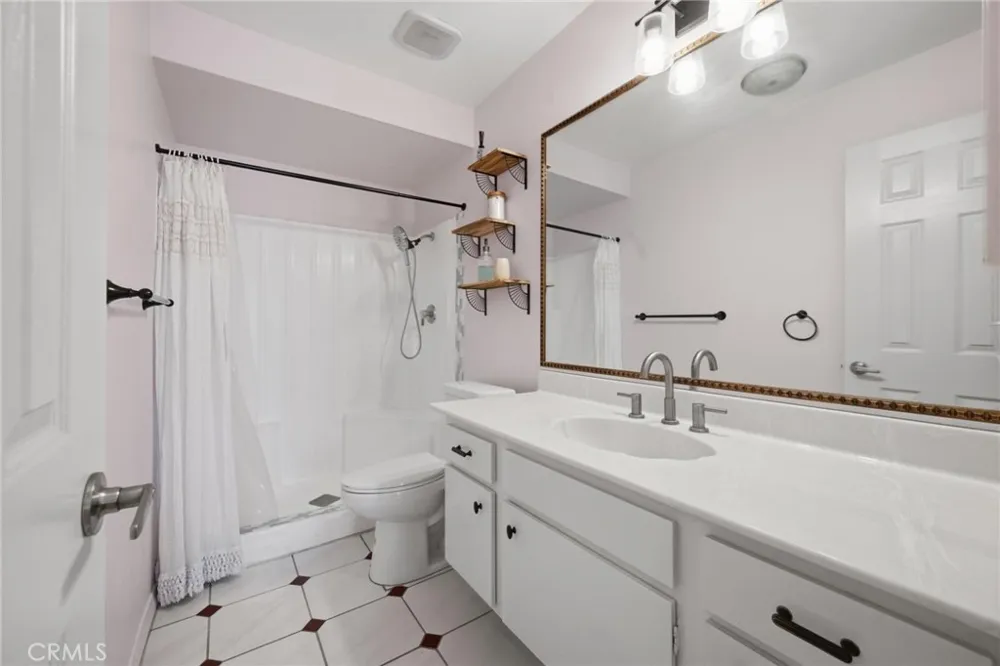 525 S Ardmore Avenue #320 Los Angeles, CA 90020