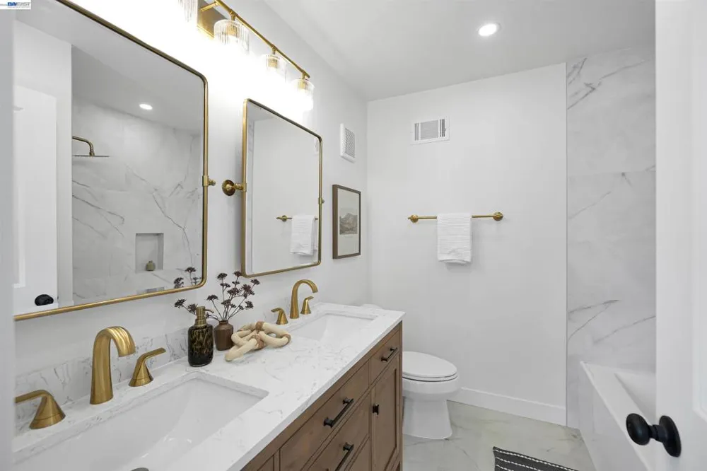 11418 Betlen Dublin, CA 94568