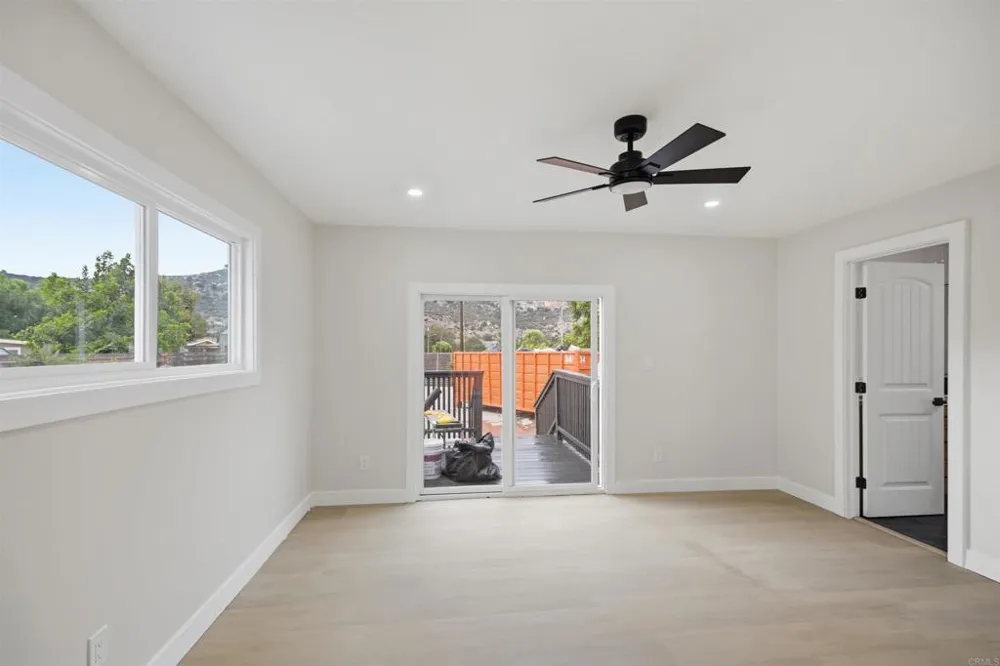 15613 Hawley Court El Cajon, CA 92021