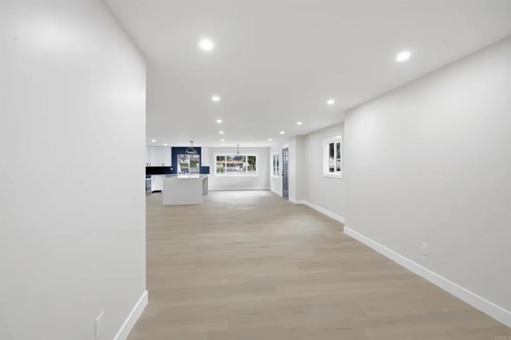15613 Hawley Court El Cajon, CA 92021