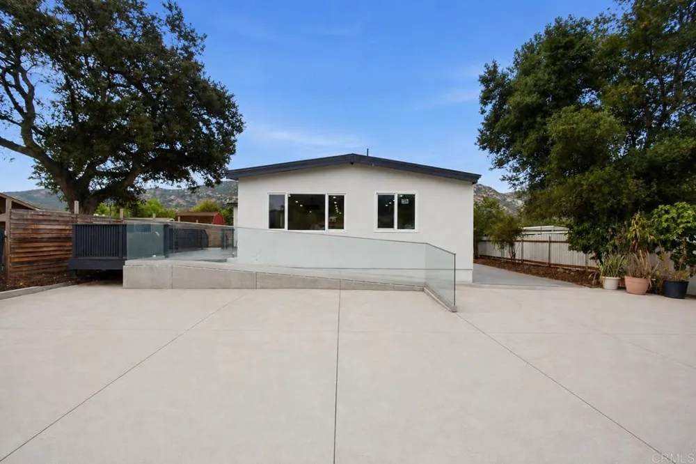 15613 Hawley Court El Cajon, CA 92021