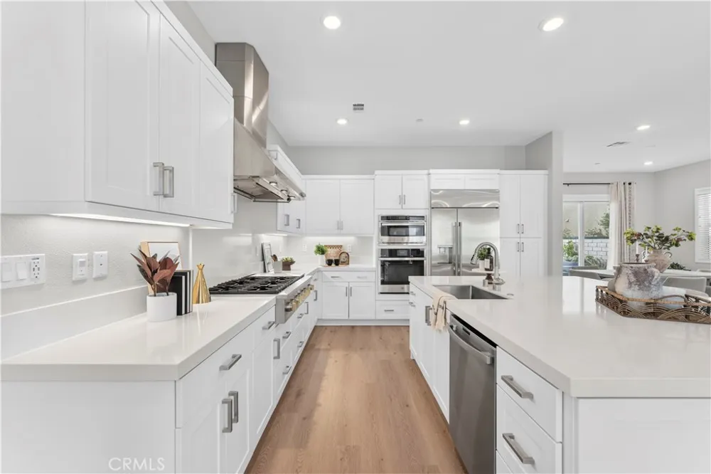 27014 Goldfields Court Valencia, CA 91381