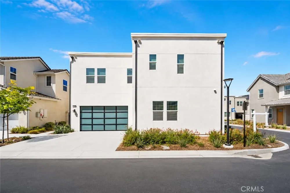 27014 Goldfields Court Valencia, CA 91381