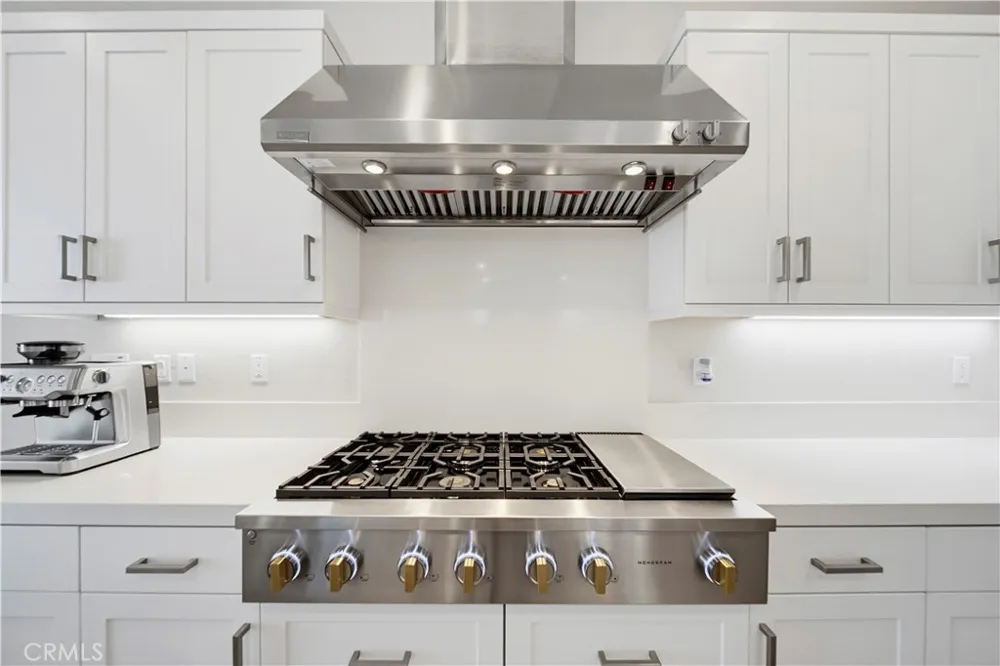 27014 Goldfields Court Valencia, CA 91381