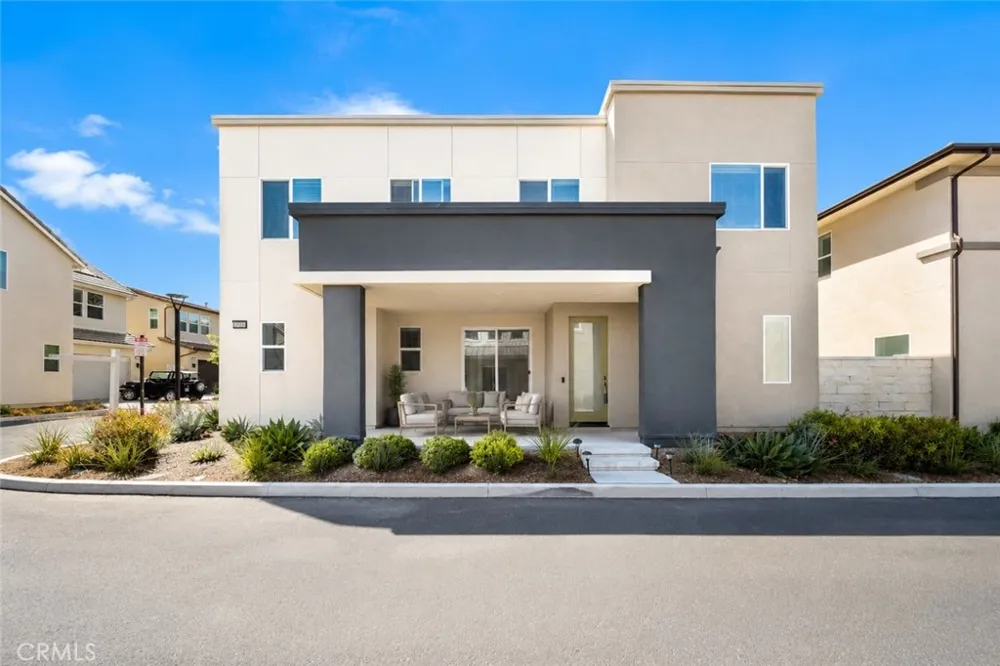 27014 Goldfields Court Valencia, CA 91381