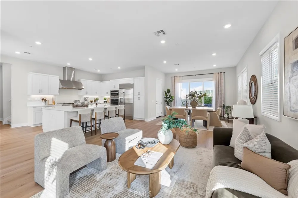 27014 Goldfields Court Valencia, CA 91381
