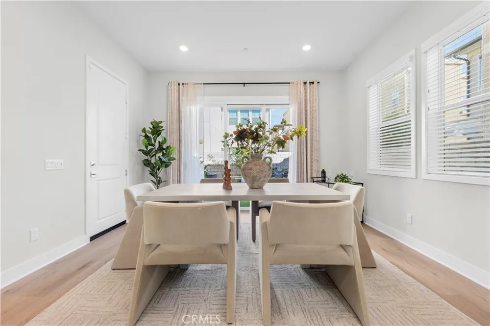 27014 Goldfields Court Valencia, CA 91381