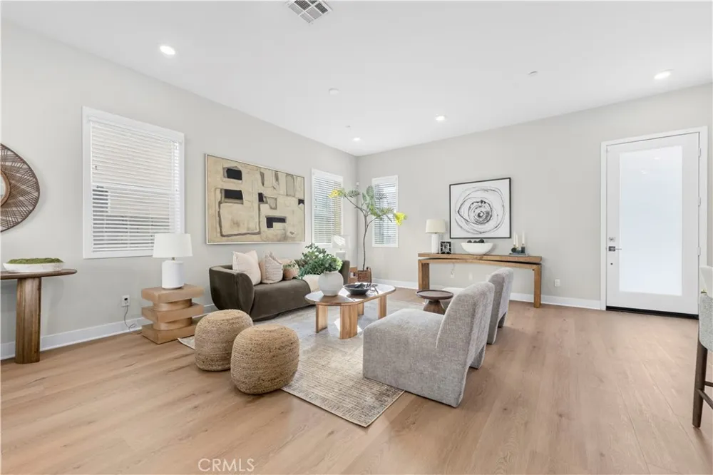 27014 Goldfields Court Valencia, CA 91381