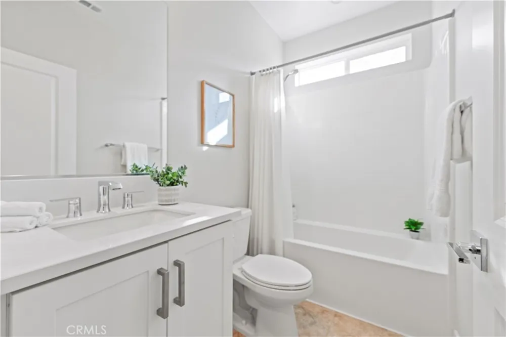 27014 Goldfields Court Valencia, CA 91381
