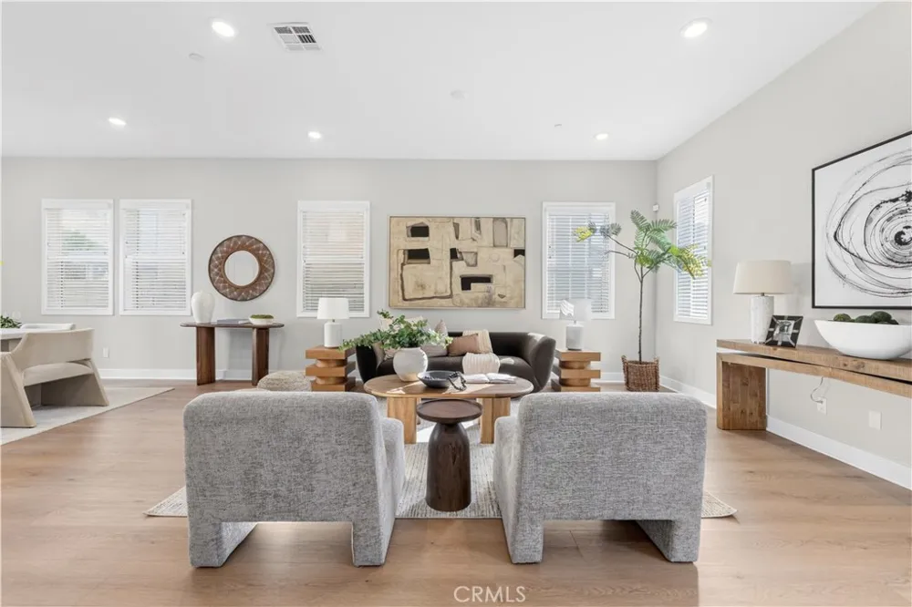 27014 Goldfields Court Valencia, CA 91381