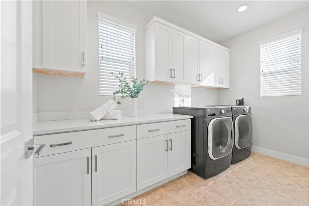 27014 Goldfields Court Valencia, CA 91381