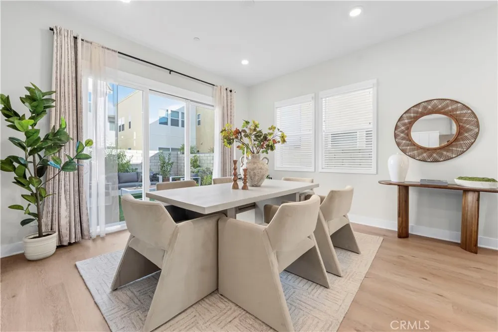 27014 Goldfields Court Valencia, CA 91381