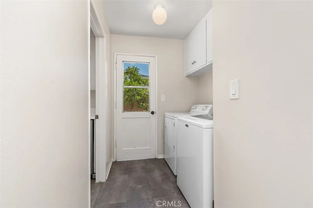 15842 Belfast Huntington Beach, CA 92647