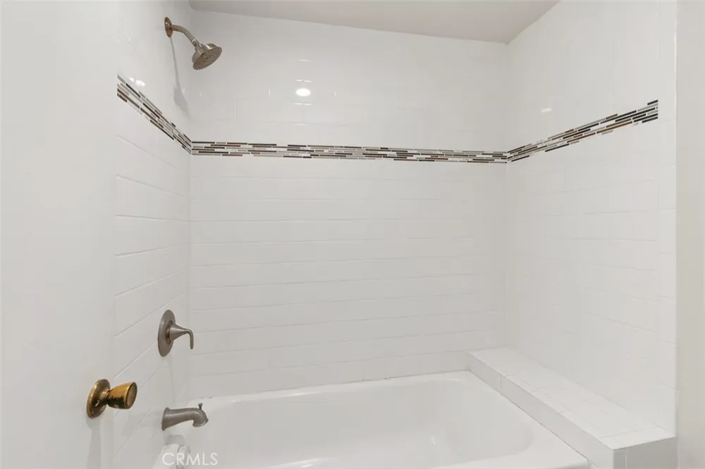15842 Belfast Huntington Beach, CA 92647