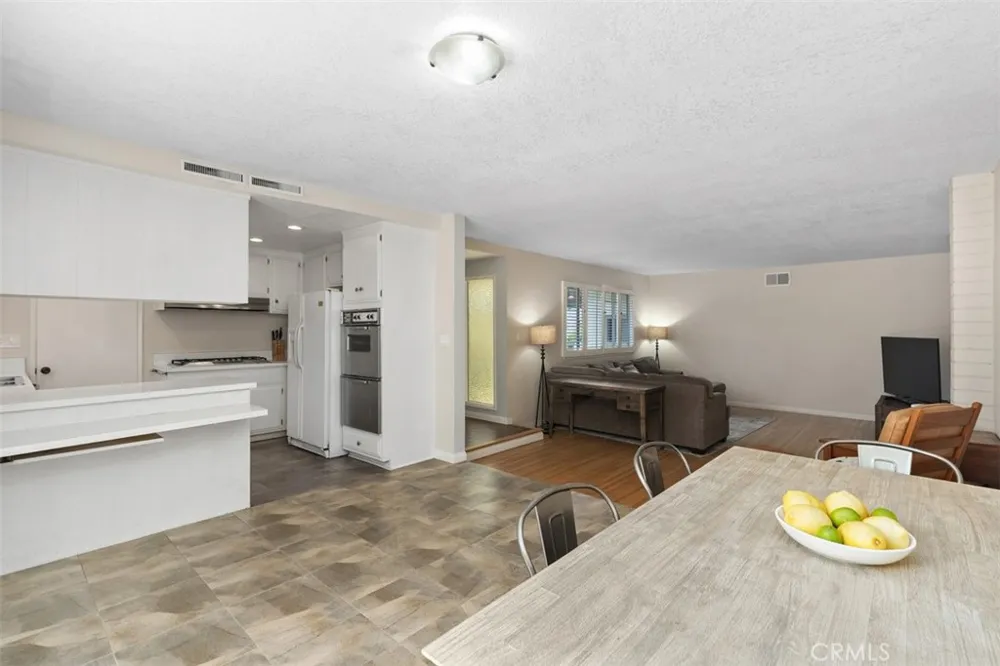 15842 Belfast Huntington Beach, CA 92647