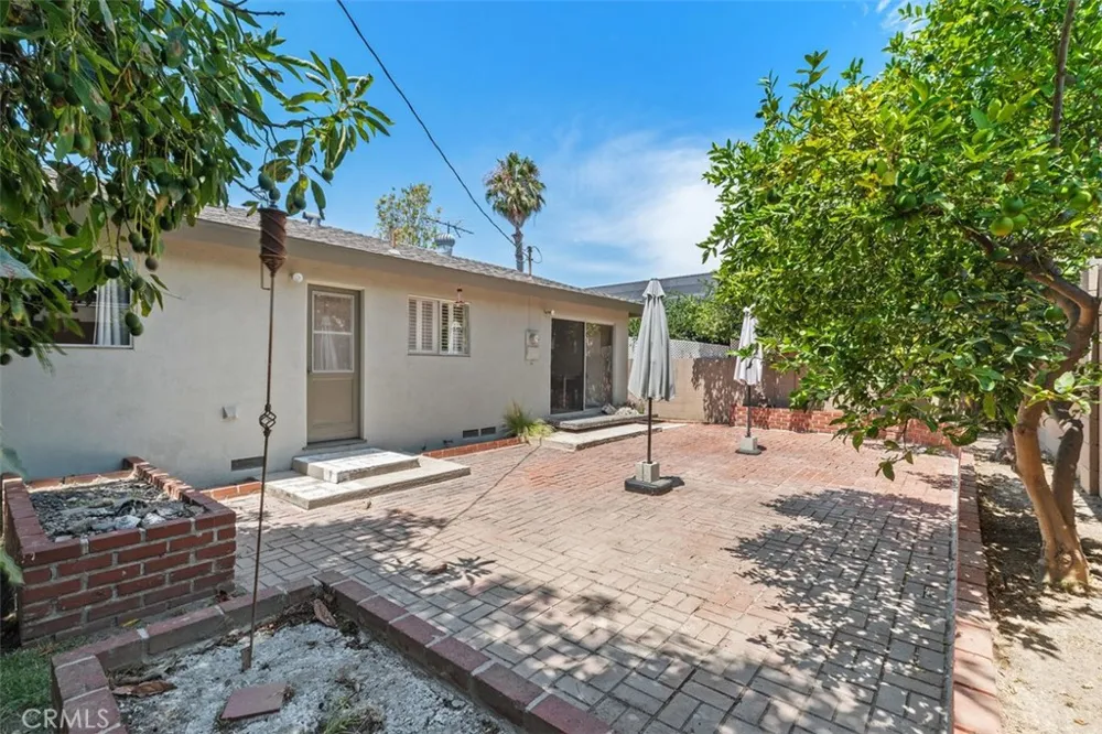 15842 Belfast Huntington Beach, CA 92647