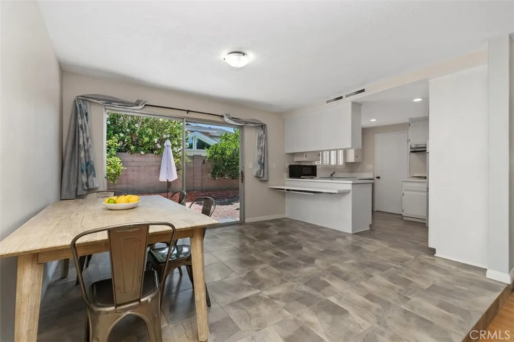 15842 Belfast Huntington Beach, CA 92647