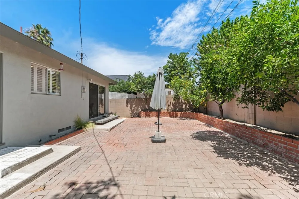 15842 Belfast Huntington Beach, CA 92647
