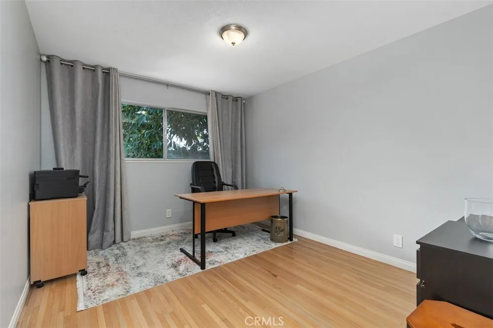 15842 Belfast Huntington Beach, CA 92647