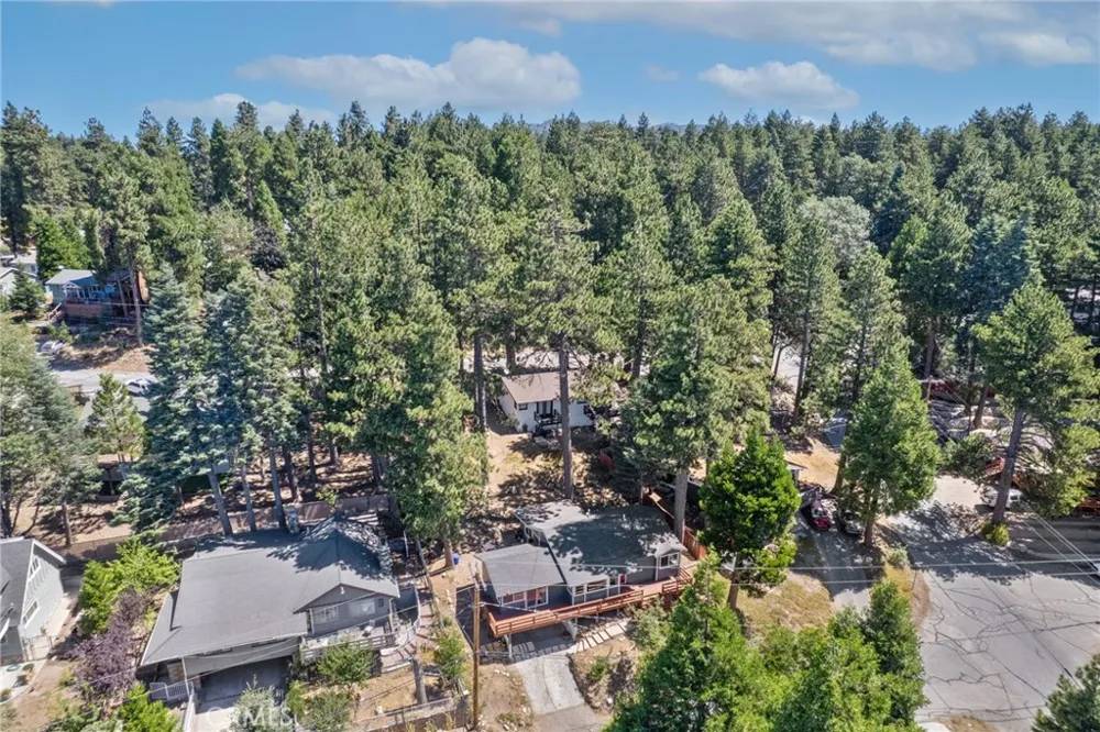 31472 Panorama Drive Running Springs, CA 92382