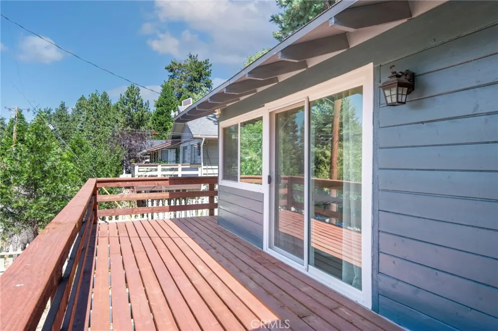 31472 Panorama Drive Running Springs, CA 92382
