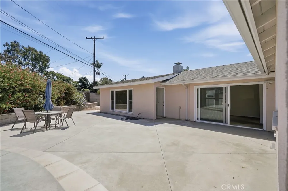 417 Emerald Seal Beach, CA 90740
