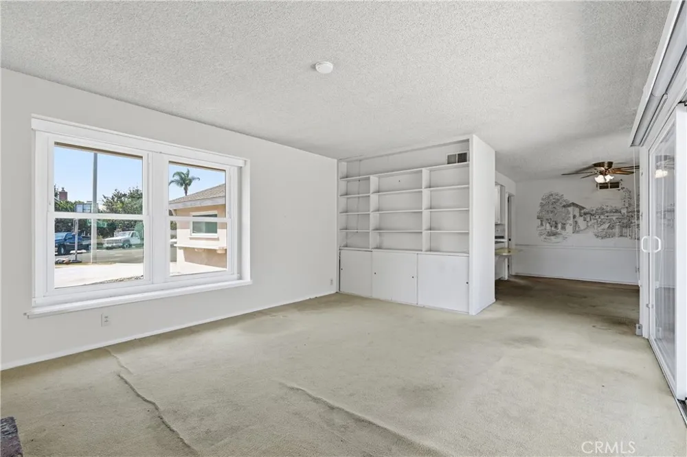 417 Emerald Seal Beach, CA 90740