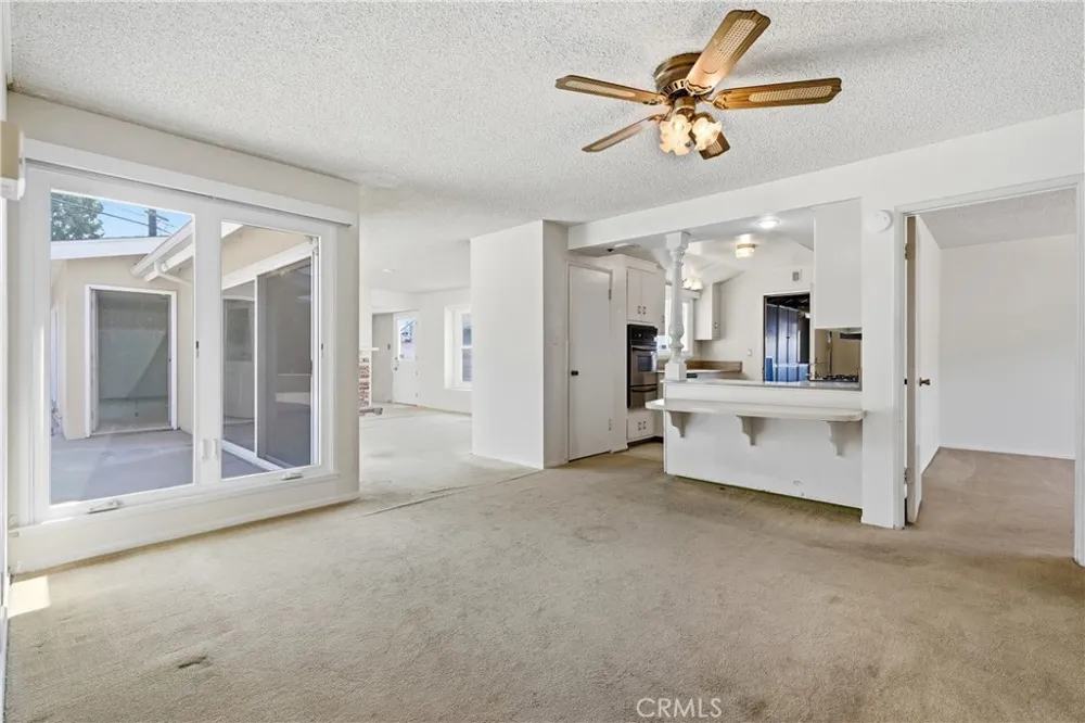 417 Emerald Seal Beach, CA 90740