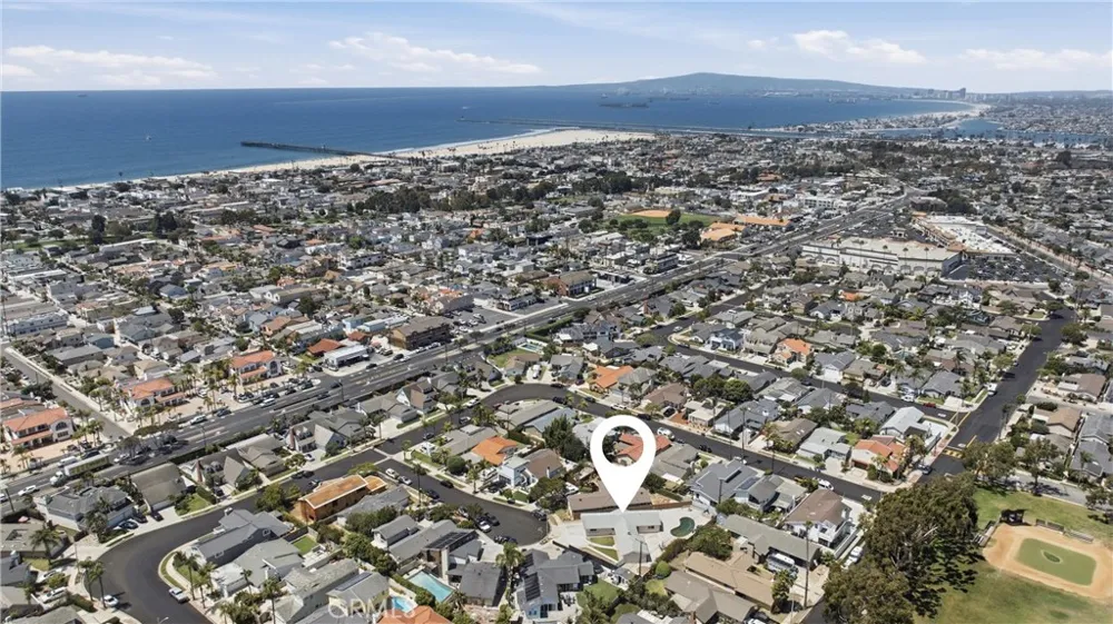 417 Emerald Seal Beach, CA 90740