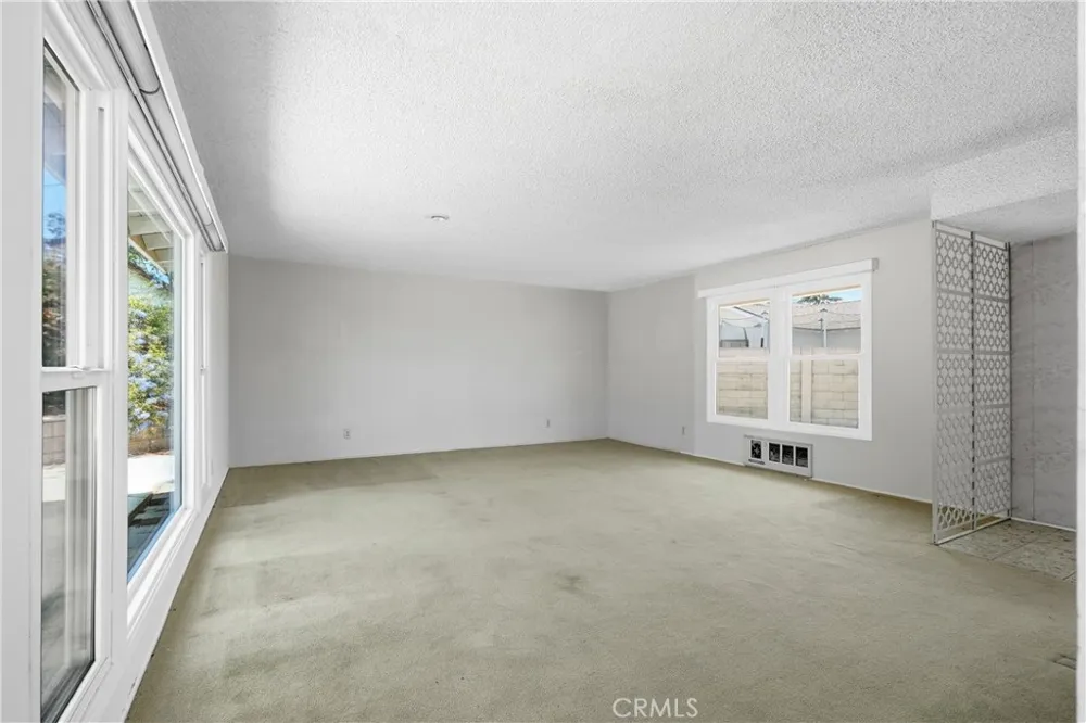 417 Emerald Seal Beach, CA 90740