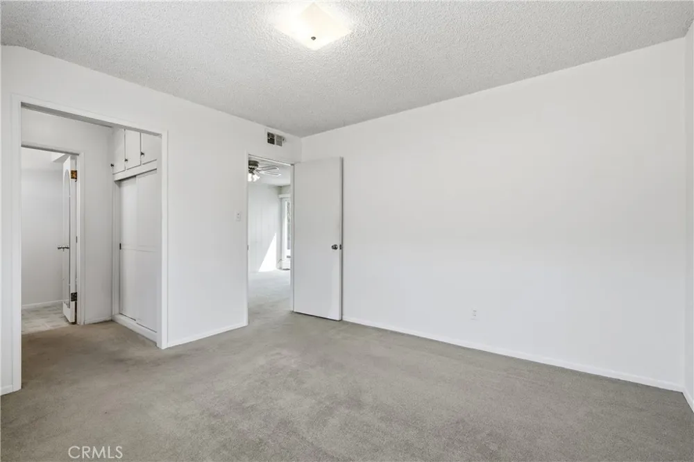 417 Emerald Seal Beach, CA 90740