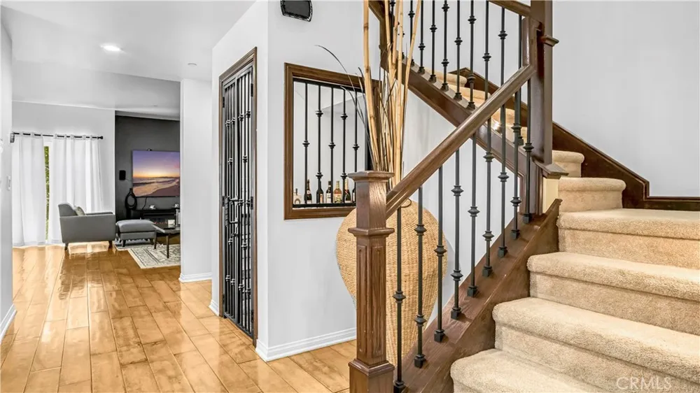 13897 Eldridge Sylmar, CA 91342