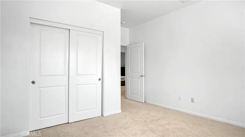 13897 Eldridge Sylmar, CA 91342