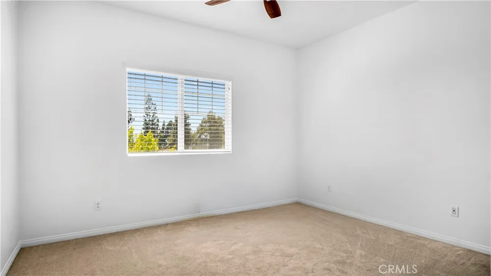 13897 Eldridge Sylmar, CA 91342