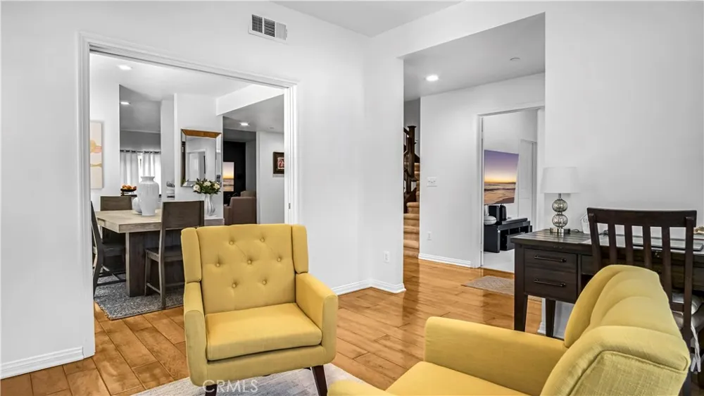 13897 Eldridge Sylmar, CA 91342