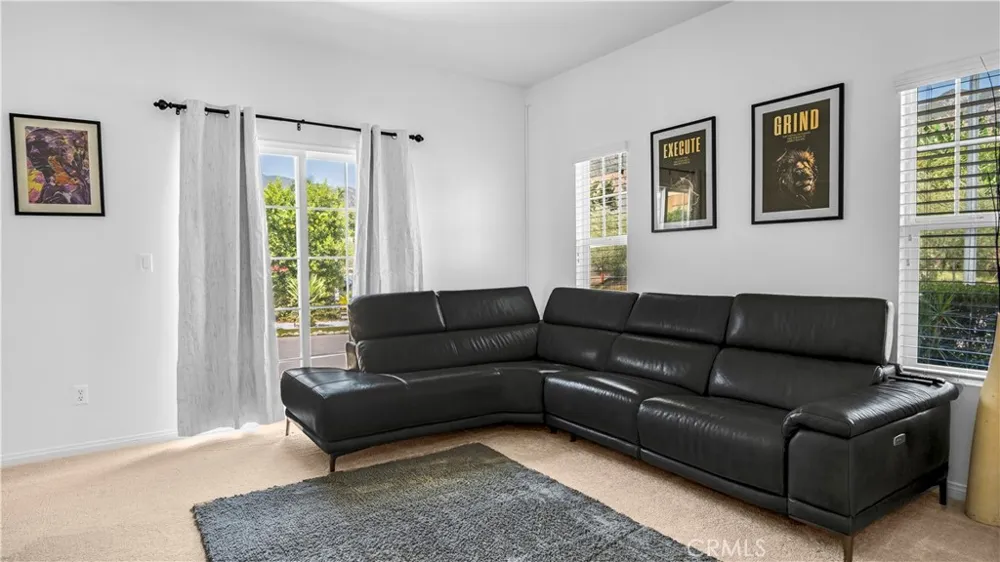 13897 Eldridge Sylmar, CA 91342