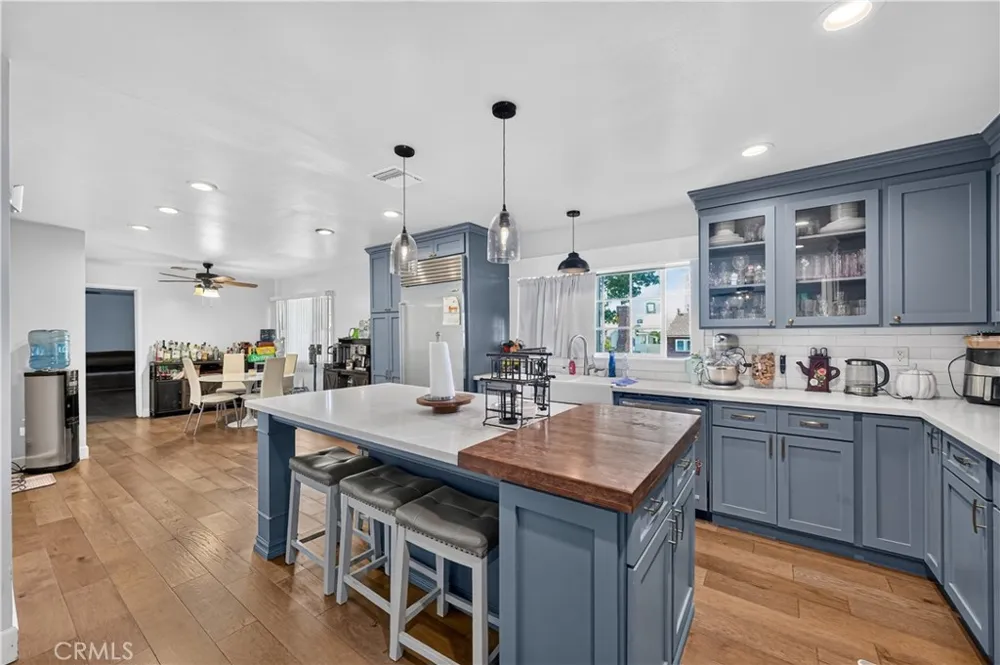 8638 Calmosa Avenue Whittier, CA 90605