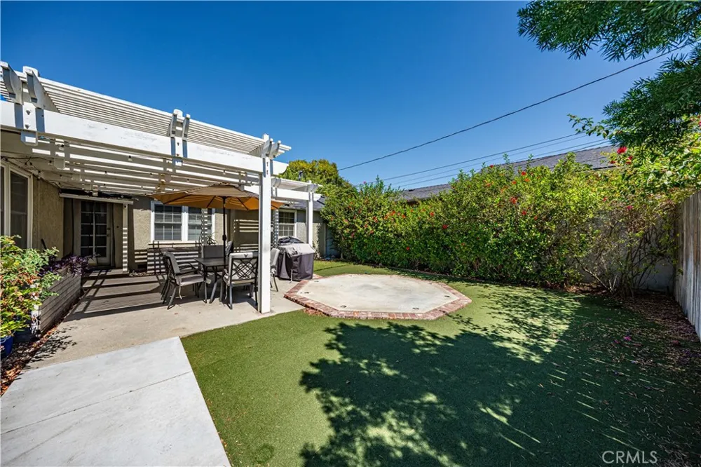 8638 Calmosa Avenue Whittier, CA 90605