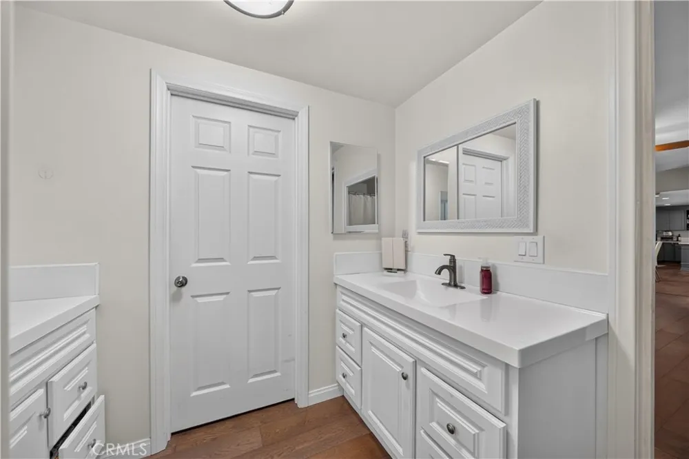 8638 Calmosa Avenue Whittier, CA 90605
