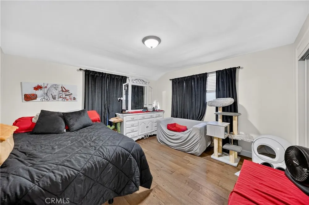 8638 Calmosa Avenue Whittier, CA 90605