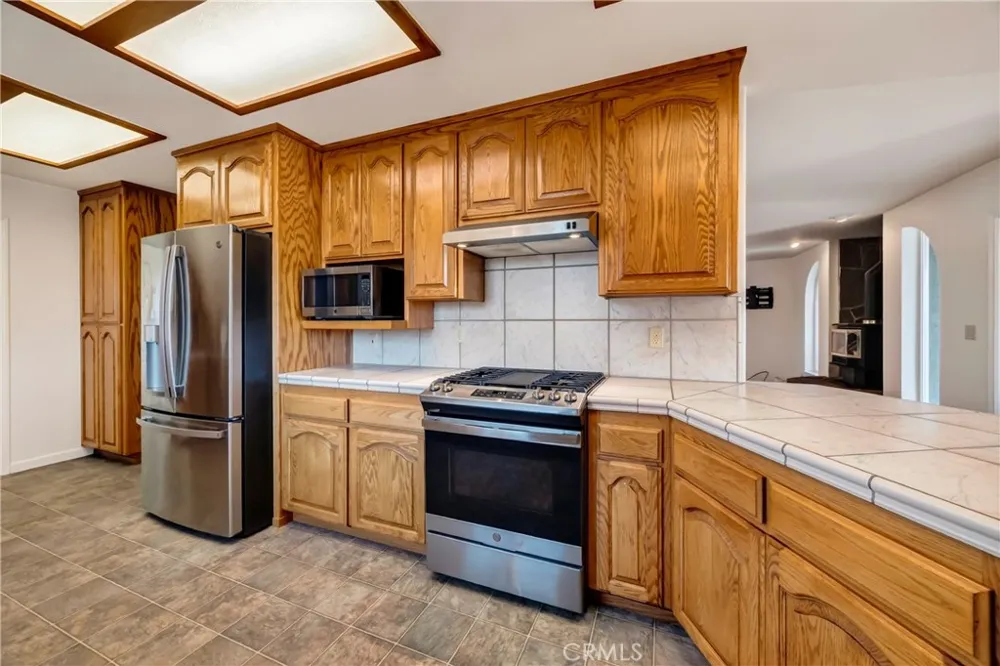 26 Regal Way Oroville, CA 95966