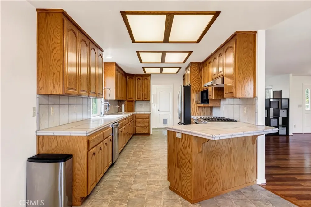 26 Regal Way Oroville, CA 95966